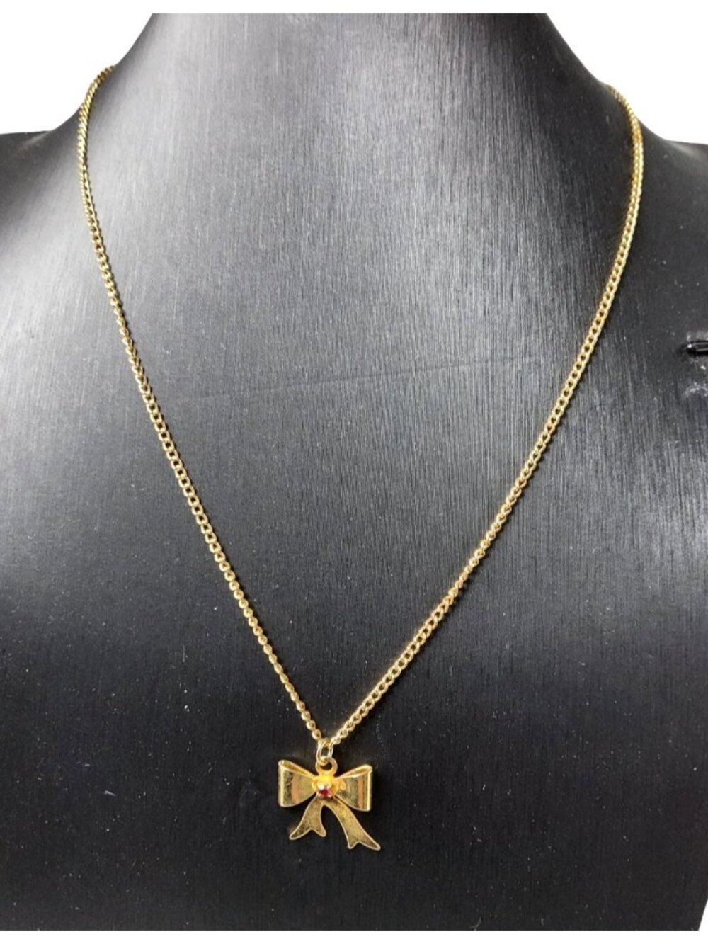 Vintage Gold Tone Chain With Bow Pendant Red Rhinestone Center Necklace